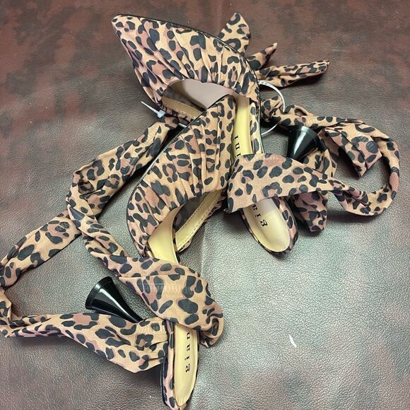 Gianni Bini Henzlee leopard lace up heels, size 6‎ new without tags - Picture 10 of 13